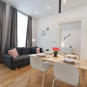 Pat & Mat Apartament